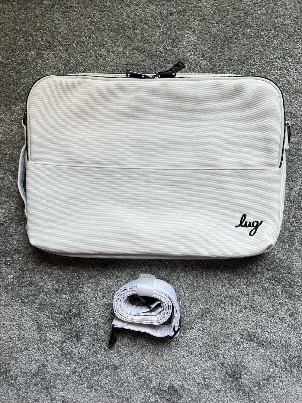 Lug Delta vl Matt luxe white NWOT